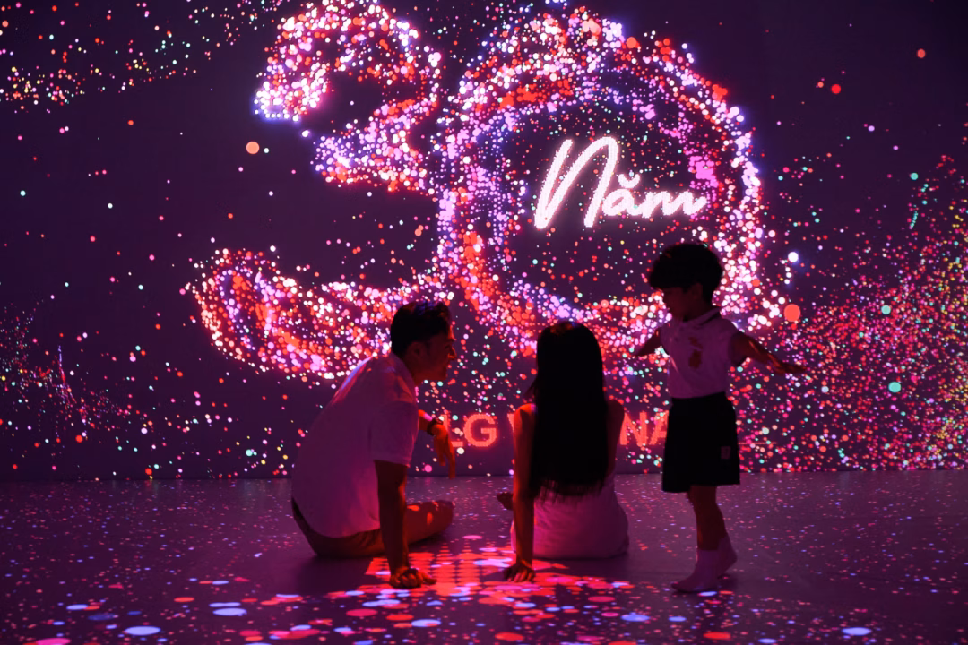 LG ra mắt triển lãm nghệ thuật ‘The Art-ffection’ kỷ niệm 30 năm tại Việt Nam Không gian tương tác trong từng chuyển động