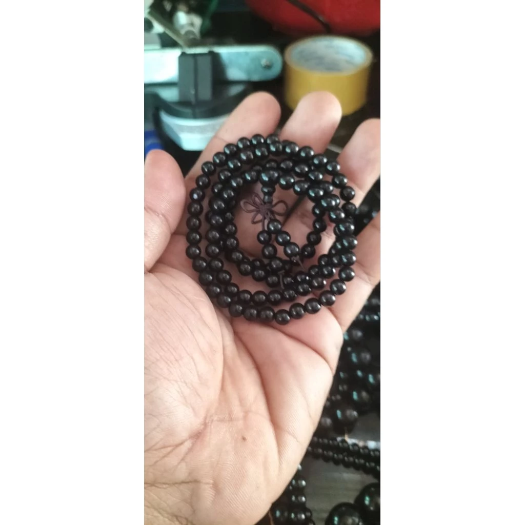 Tại sao tràng 108 hạt gỗ mun sừng Khánh Hòa loại rễ cây hàng mộc lại là lựa chọn sai lầm của nhiều người?