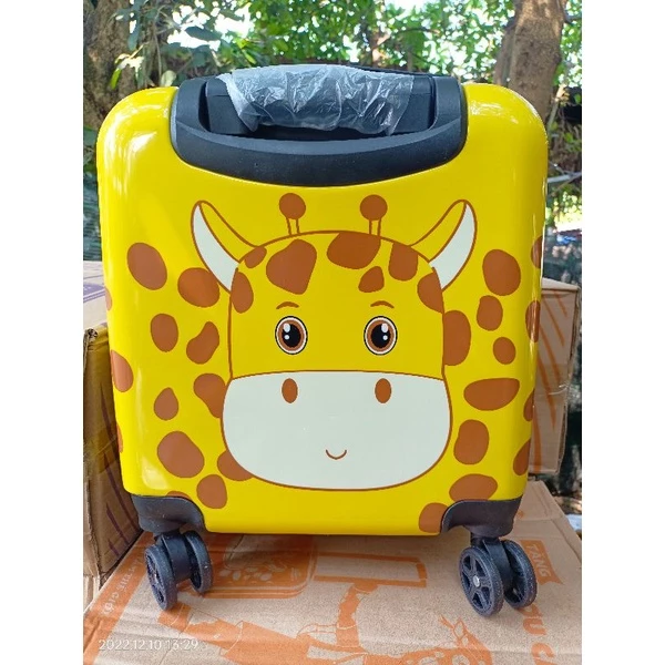 Làm thế nào để chọn vali cao cổ phù hợp cho chuyến đi dài mà không bị đau lưng?