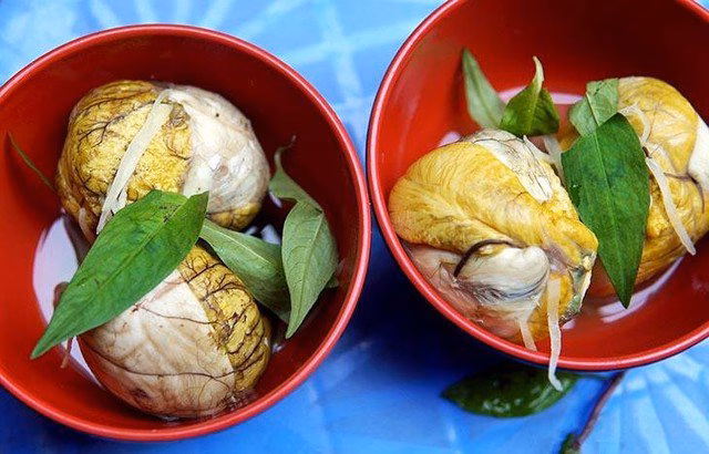 Chất b&eacute;o v&agrave; cholesterol cao trong trứng vịt lộn g&acirc;y kh&oacute; ti&ecirc;u v&agrave; ảnh hưởng đến giấc ngủ