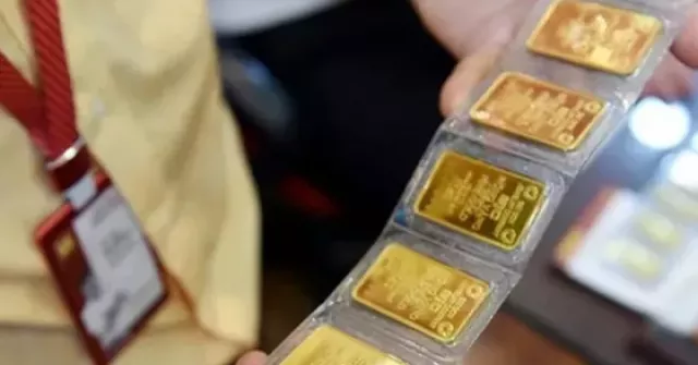 Giá vàng chạm 163 triệu đồng/lượng, cao hơn thế giới 17 triệu