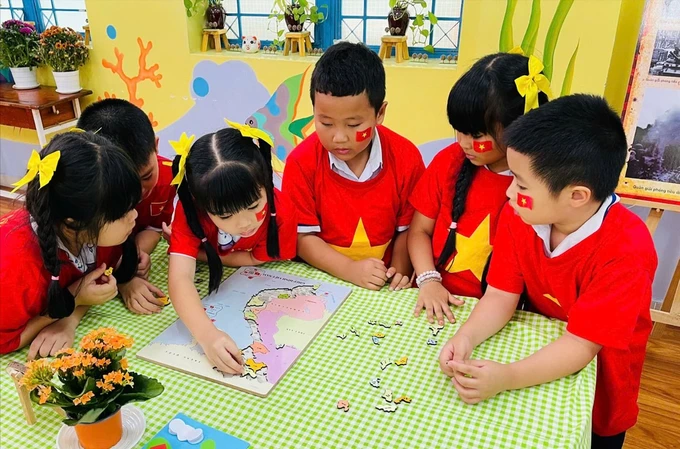 Học sinh nhận thức hơn về giá trị độc lập dân tộc