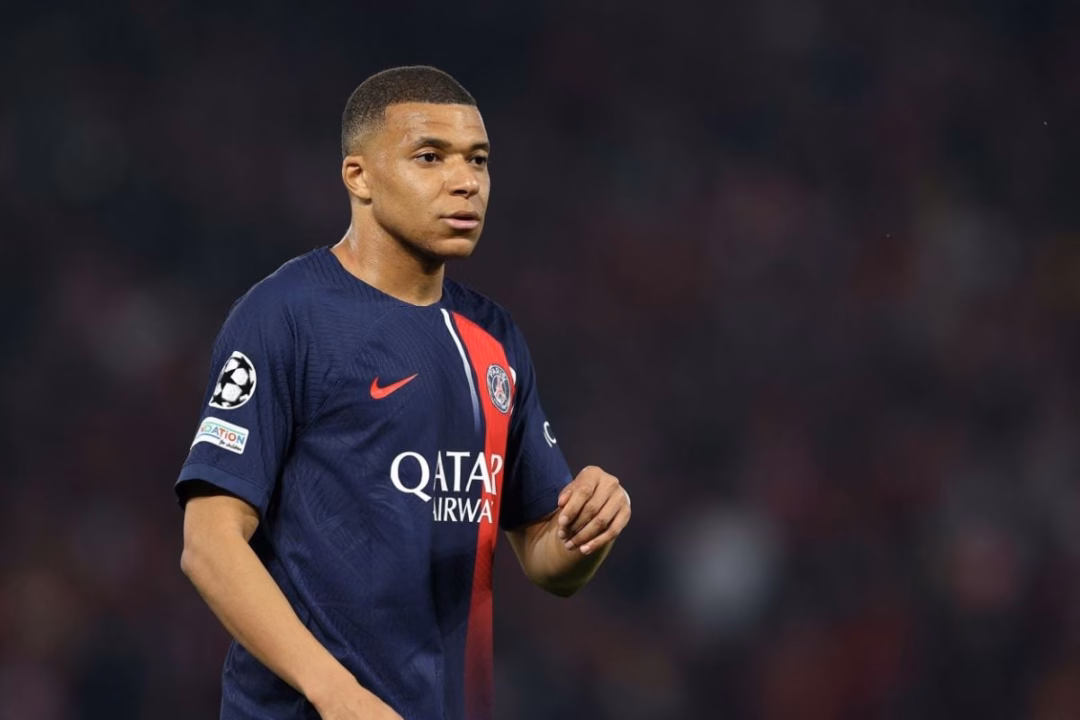Kylian Mbappe Kylian Mbappe là tiền đạo tài năng của đội tuyển Pháp Với tốc độ di chuyển ấn tượng