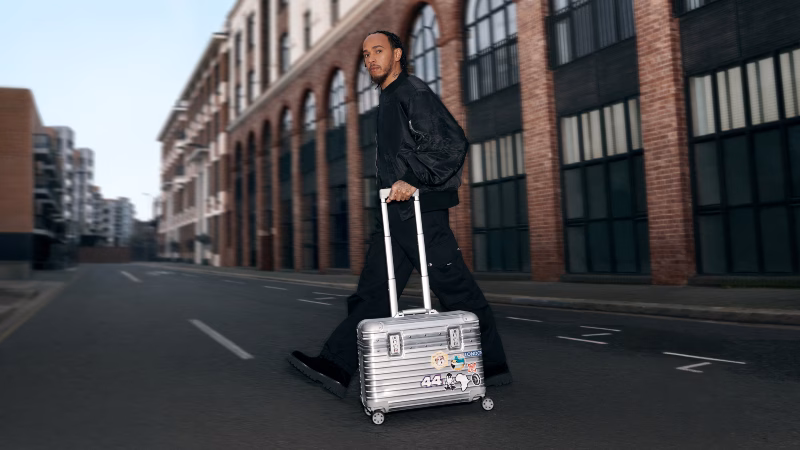 Hamilton và RIMOWA – đam mê đồng hành trên đường đua và hành trình tỷ đô