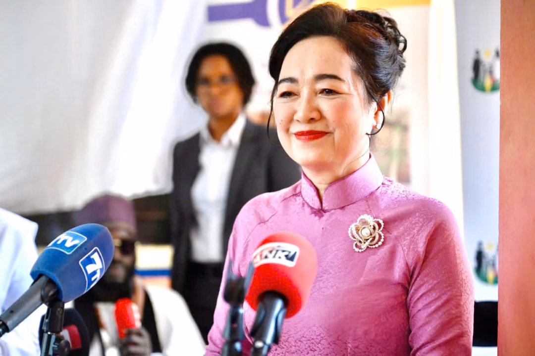 Phu nhân Chủ tịch Quốc hội Nguyễn Thị Thanh Nga thăm Trung tâm Hỗ trợ trẻ em và thanh thiếu niên khuyết tật trí tuệ ESTEL