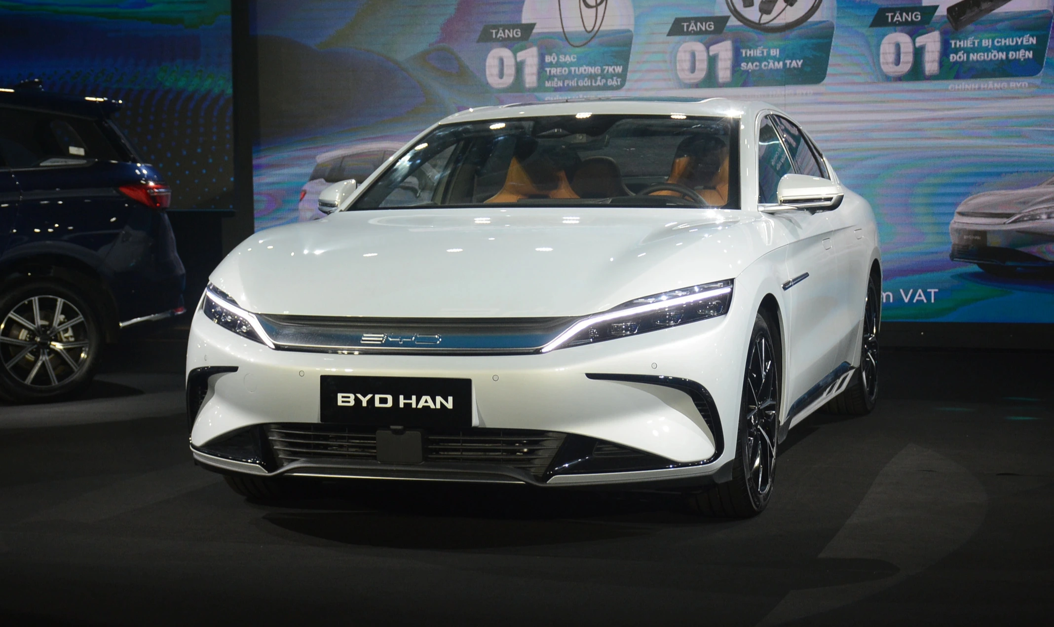 Sedan vẫn được ưa chuộng ở Trung Quốc dù đang giảm sức hút ở Việt Nam Thị trường Trung Quốc chiếm hơn 50% doanh số bán xe sedan trên toàn thế giới, với 7,89 triệu xe bán ra