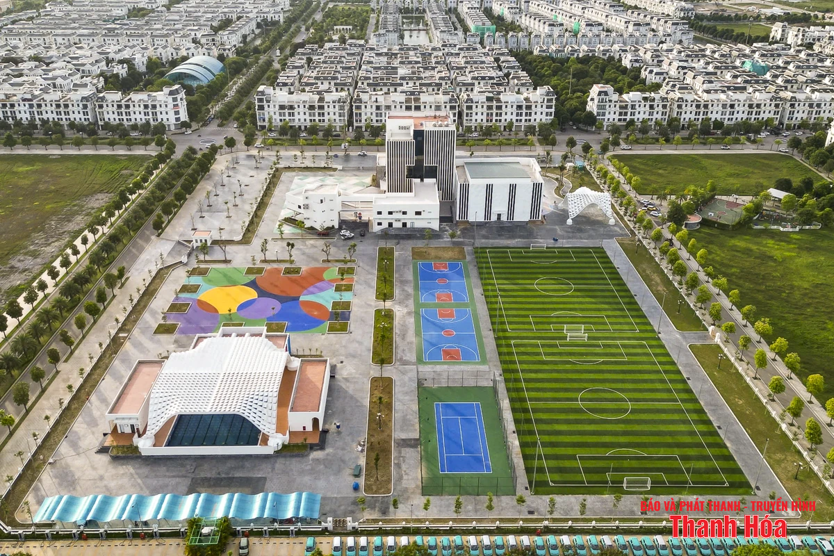 Dự án này được khởi công từ tháng 5/2024. Toàn bộ công trình được xây dựng trên diện tích hơn 4,1 ha, chia thành hai hợp phần chính: Cung văn hóa thiếu nhi và Trung tâm thể dục thể thao.