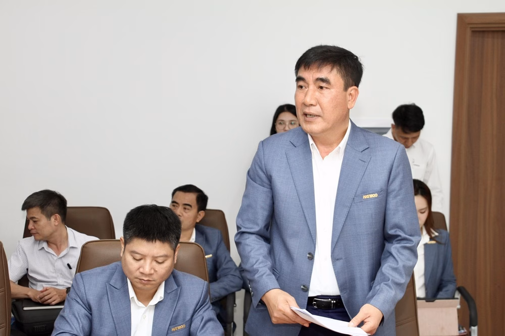 Ông Trần Văn Kỳ, Chủ tịch Tập đoàn Hateco nêu một số đề xuất, kiến nghị của Tập đoàn tại cuộc làm việc