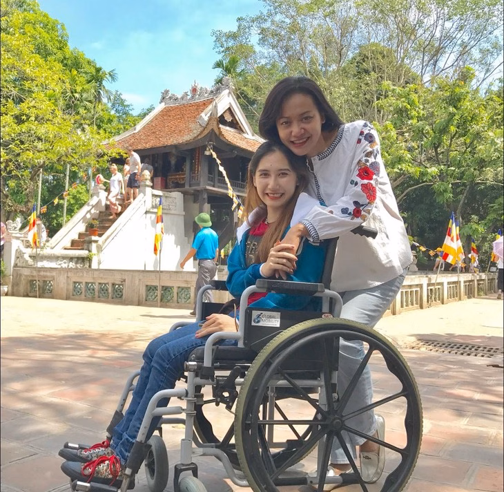 Hồng Ánh yêu quý Lê Hiền Hạnh, mong cô có cuộc sống hạnh phúc - Ảnh: FBNV
