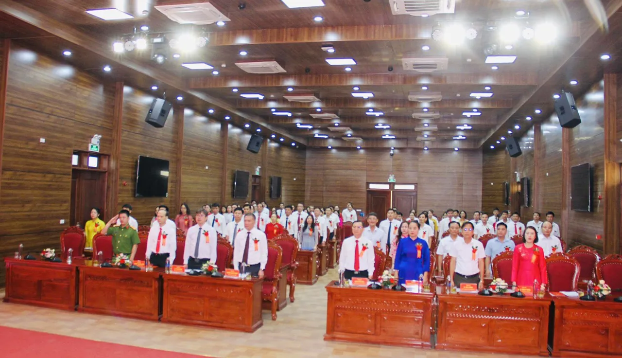 Hàng trăm người dân一起 làm sạch môi trường ở xã Mỹ Đức, Hà Nội Xã Mỹ Đức: Lấy hạnh phúc, ấm no của Nhân dân làm mục tiêu phấn đấu hàng đầu