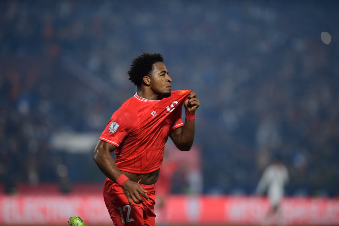 Tiến Linh bất ngờ đổi bến đỗ, HLV Redknapp bị trộm vào biệt thự Tin sáng (19/9): HLV Kim Sang-sik “nói không” với Nguyễn Xuân Son?