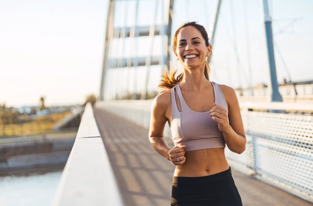 Nghi&ecirc;n cứu mới chỉ ra thời điểm bạn rất n&ecirc;n chạy bộ - Ảnh 1.