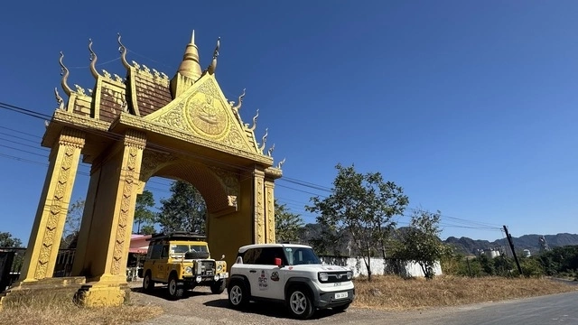 Xe VinFast VF 3 v&agrave; Land Rover chuẩn bị v&agrave;o Th&aacute;i Lan