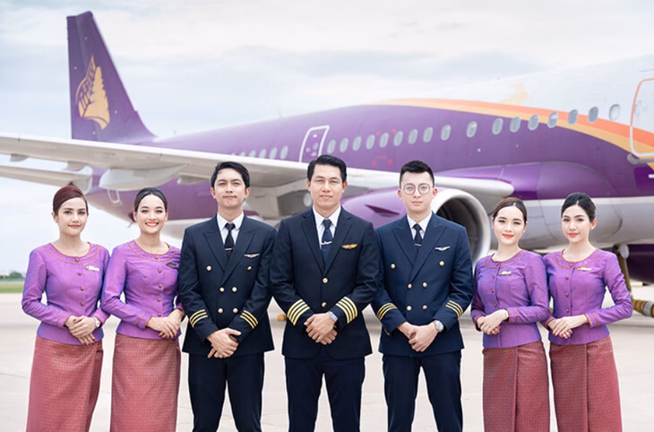 Hàng không quốc gia Campuchia bị tố sao chép đồng phục Thai Airways, phản ứng thế nào? Air Cambodia bác bỏ cáo buộc sao chép đồng phục Thai Airways - Ảnh 2.