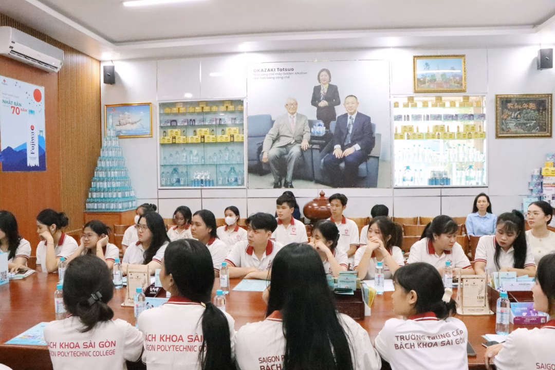 Sinh viên Bách Khoa Sài Gòn học hỏi kinh nghiệm từ doanh nghiệp Nhật Bản Học từ thực tế sản xuất với chuyến tham quan công ty tnhh Fujiwa Việt Nam 6