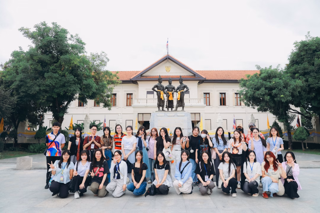 Sinh viên Việt Nam giao lưu học thuật tại Chiang Mai, Thái Lan