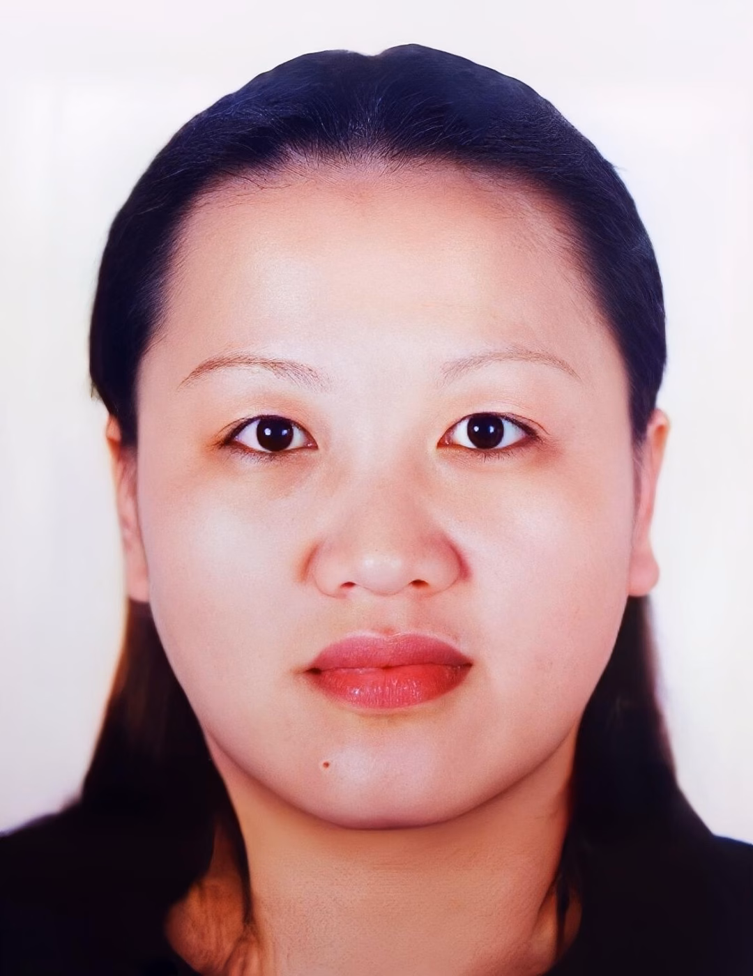 Biển thủ tiền tỷ, trốn 'truy nã đỏ' và chết thảm: Vụ án kỳ lạ nữ thủ quỹ Trung Quốc đào tẩu sang Thái Lan - Ảnh 2.