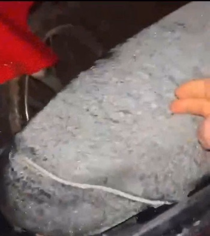 Băng gi&aacute; phủ đỉnh Tr&agrave; Linh, Đ&agrave; Nẵng