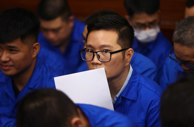 Ho&agrave;ng Nam Kh&aacute;nh tại t&ograve;a