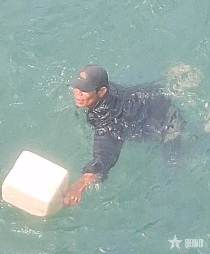 Ngư d&acirc;n Nguyễn Văn Vũ bị tr&ocirc;i dạt tr&ecirc;n biển Dung Quất