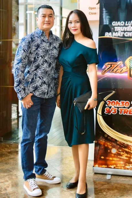 Minh Nhiên và vợ Minh Nhiên và vợ