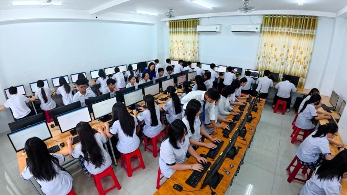 Giờ tin học Giờ tin học của học sinh cơ sở 5 trường Trần Cao Vân