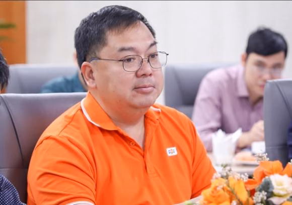 Hoàng Nam Tiến Hoàng Nam Tiến