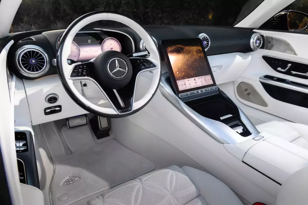 Nội thất Mercedes-Maybach SL680 Monogram
