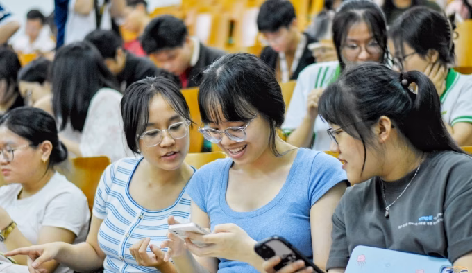 Sinh viên Đại học Y khoa Phạm Ngọc Thạch Sinh viên trường Đại học Y khoa Phạm Ngọc Thạch