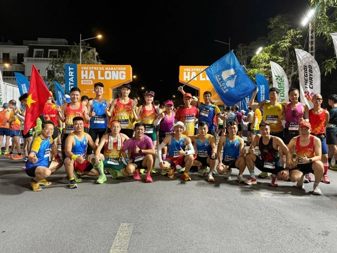 Thành viên Hạ Long Runners tại giải VnExpress Marathon Hạ Long 2025
