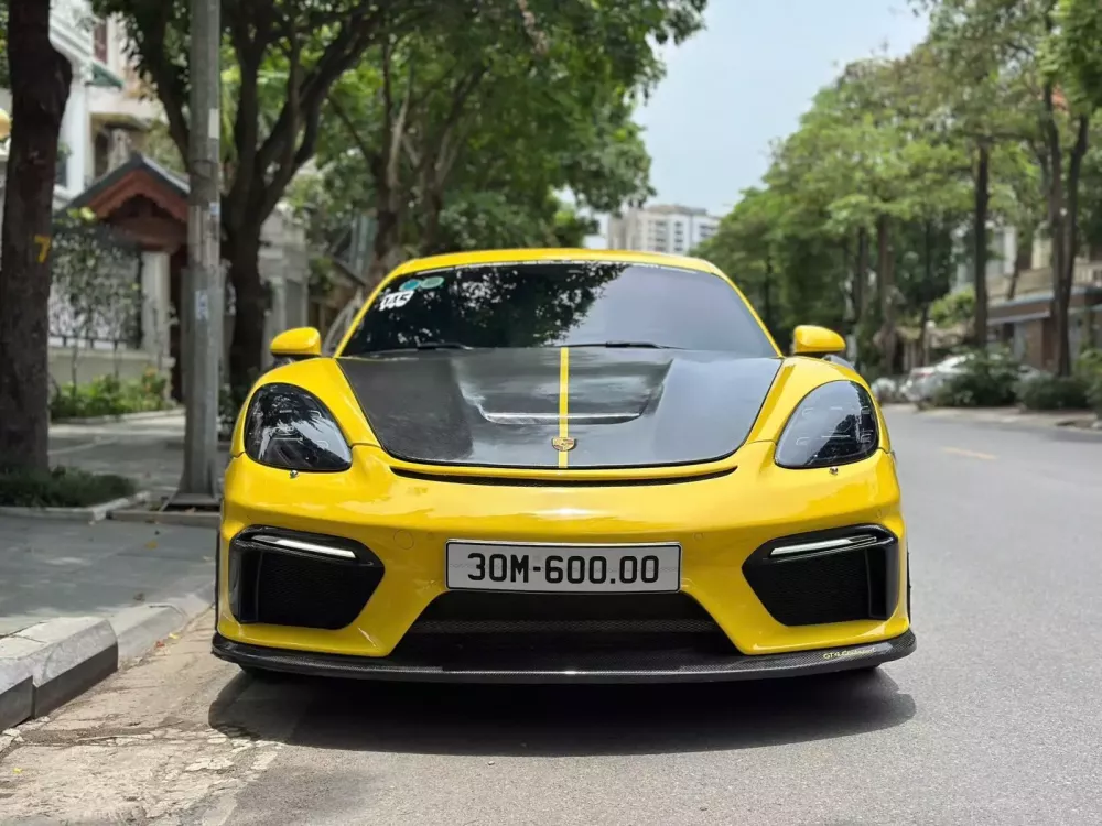 Porsche 718 Cayman độ bản GT4 Porsche 718 Cayman độ bản GT4