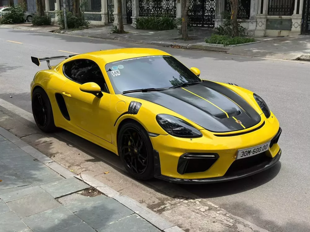 Porsche 718 Cayman độ bản GT4 Porsche 718 Cayman độ bản GT4
