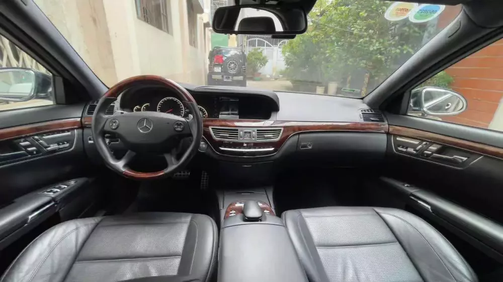 Màn hình LCD Mercedes-Benz S63 AMG 2009 Màn hình LCD Mercedes-Benz S63 AMG 2009