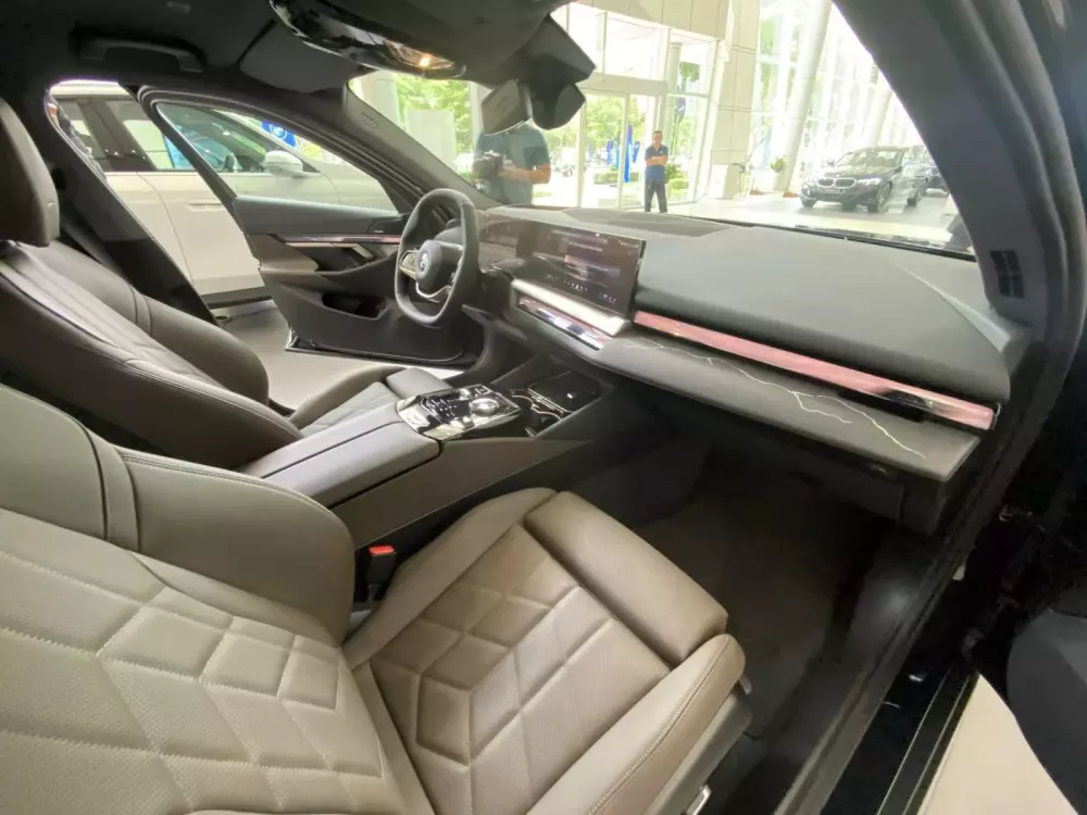 Nội thất BMW 5-Series mới