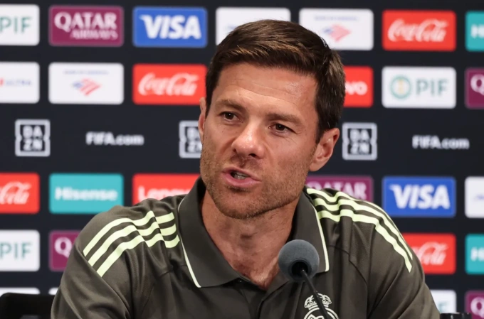 HLV Xabi Alonso HLV Xabi Alonso phát biểu trước trận Real Madrid gặp Al Hilal