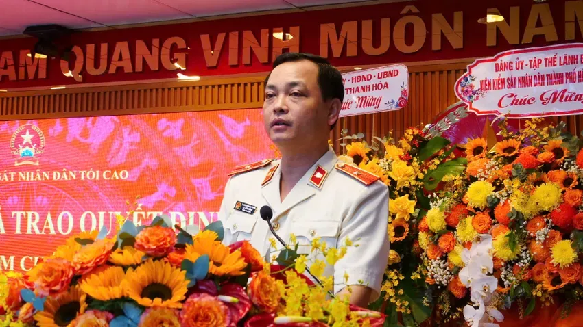 Viện trưởng VKSND TP.HCM Lê Văn Đông Viện trưởng VKSND TP.HCM Lê Văn Đông