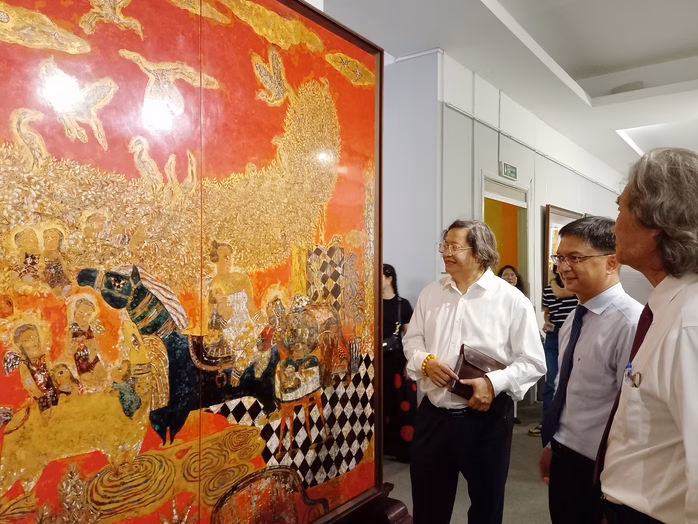 Tác phẩm trưng bày tại triển lãm
