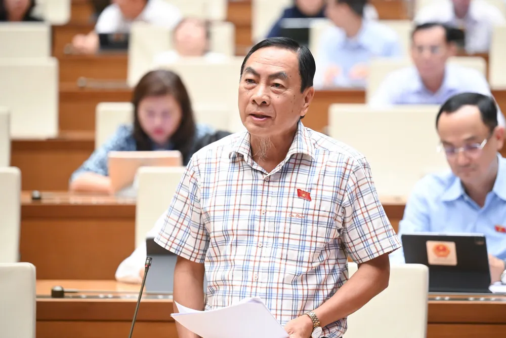 Đại biểu Phạm Văn Hòa (Đồng Tháp) Đại biểu Phạm Văn Hòa (Đồng Tháp)