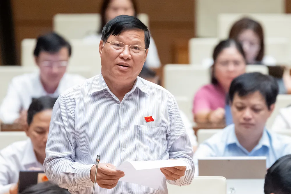 Đại biểu Trần Văn Tiến (Vĩnh Phúc) Đại biểu Trần Văn Tiến (Vĩnh Phúc)