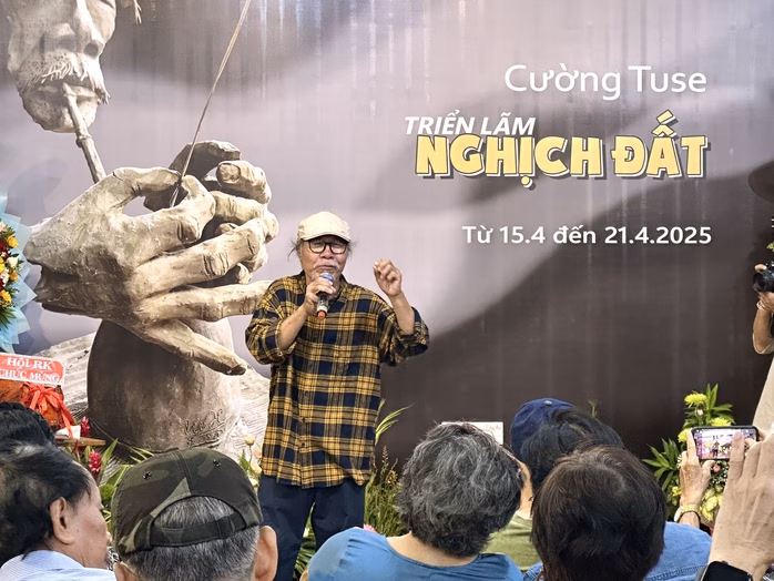 Cường Tuse tại triển lãm Cường Tuse tại triển lãm