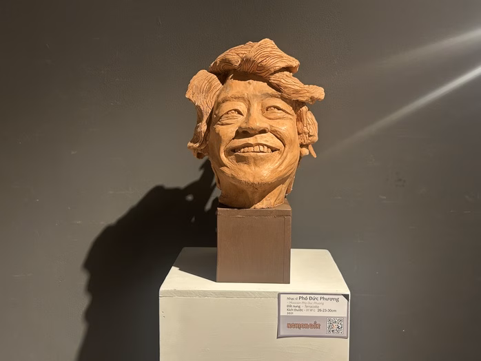 Tượng nhạc sĩ Phó Đức Phương Tượng nhạc sĩ Phó Đức Phương