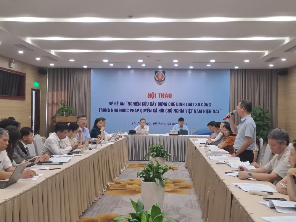 Nhu cầu sử dụng dịch vụ pháp lý trong cơ quan, doanh nghiệp nhà nước ngày càng tăng. Luật sư công.jpg
