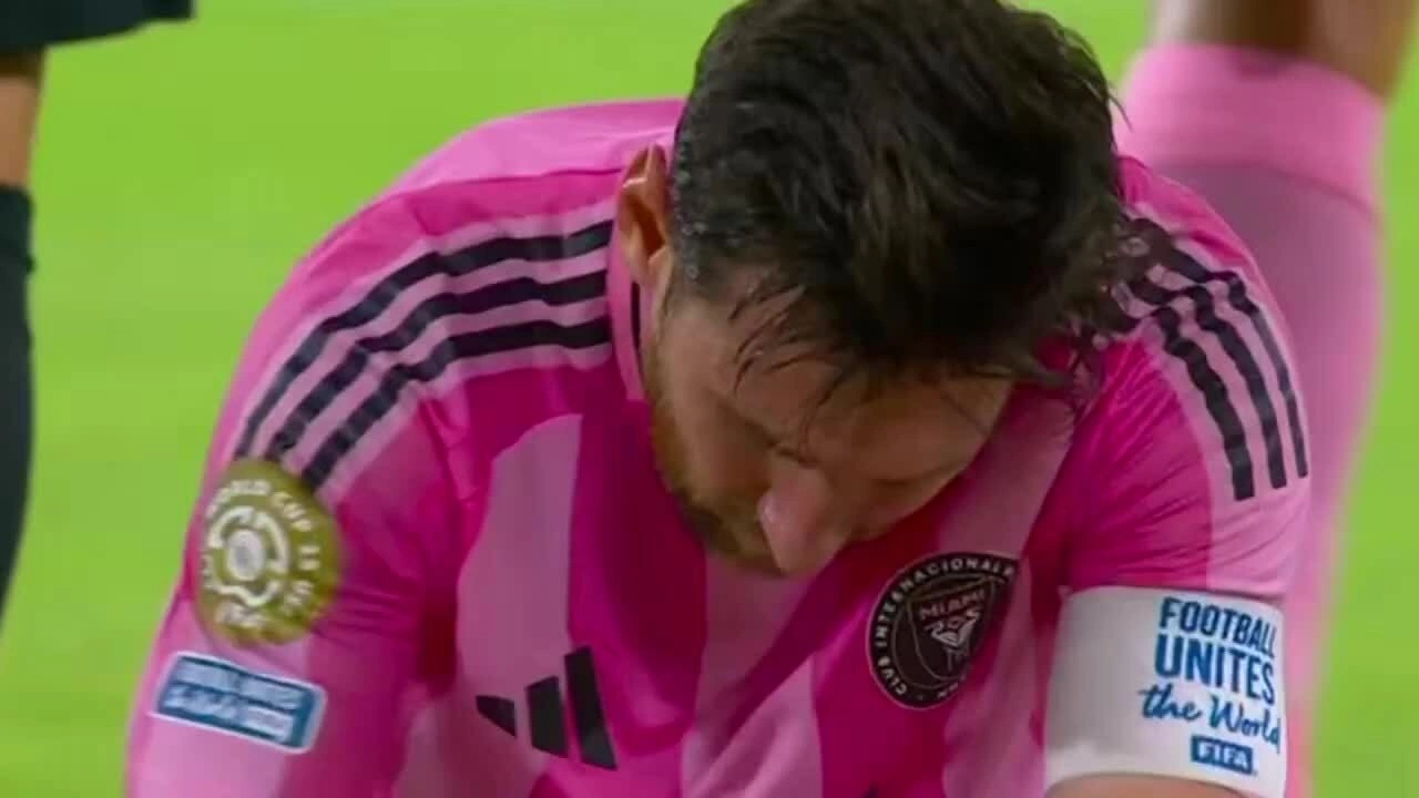 Màn trình diễn của Messi trước Al Ahly Màn trình diễn của Messi trước Al Ahly