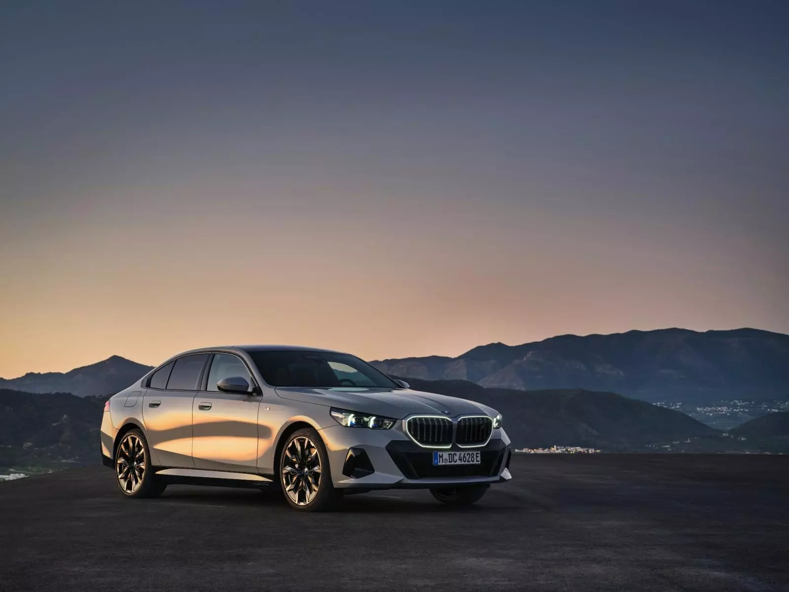BMW 5 Series thế hệ mới tại Việt Nam BMW 5 Series thế hệ mới tại Việt Nam