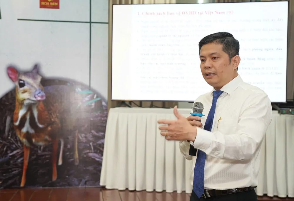 PGS.TS Lê Huỳnh Tấn Duy trình bày tham luận tại Tọa đàm