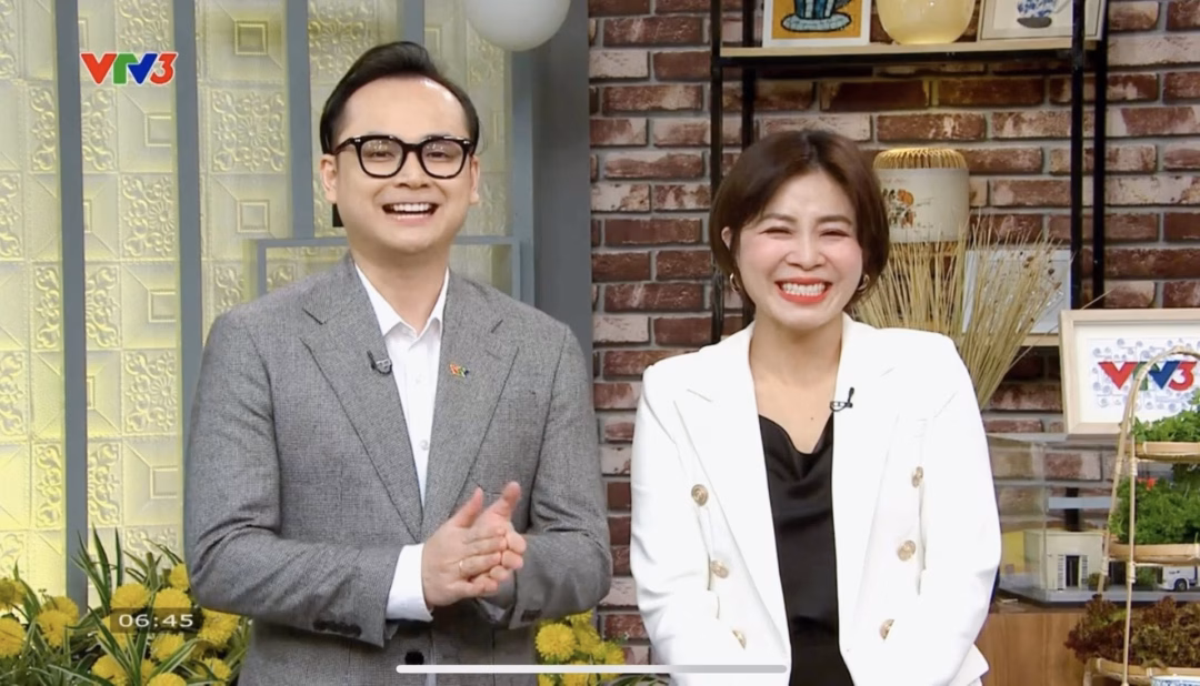 BTV Hoàng Linh BTV Hoàng Linh vẫn xuất hiện trên sóng truyền hình