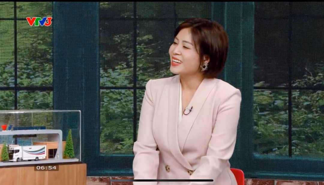 Hoàng Linh im lặng Hoàng Linh vẫn im lặng sau scandal
