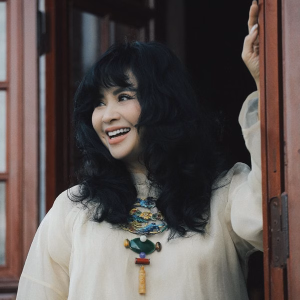 NSND Thanh Lam viên mãn ở tuổi 56