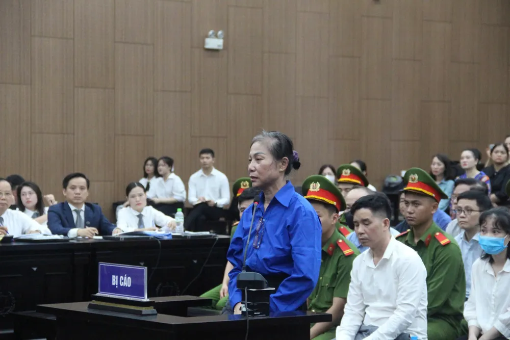 Toàn cảnh phiên tòa Bị cáo Hoàng Thị Thúy Lan