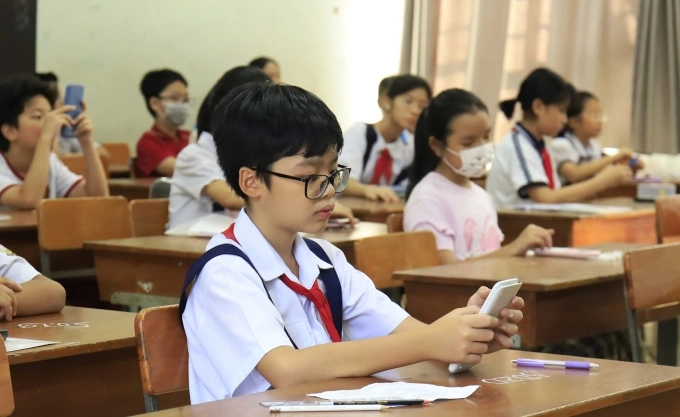 Thí sinh chuẩn bị vào giờ làm bài Thí sinh chuẩn bị vào giờ làm bài